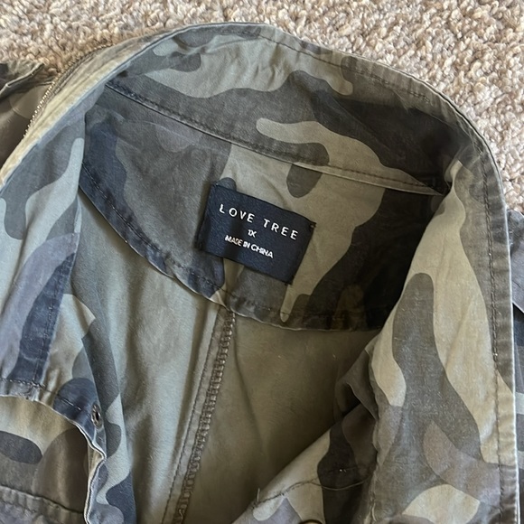 LOVE TREE Army Gray/Green Camo Utility Vest GUC Size 1X - Picture 3 of 7